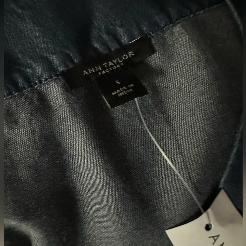 Ann Taylor split sides